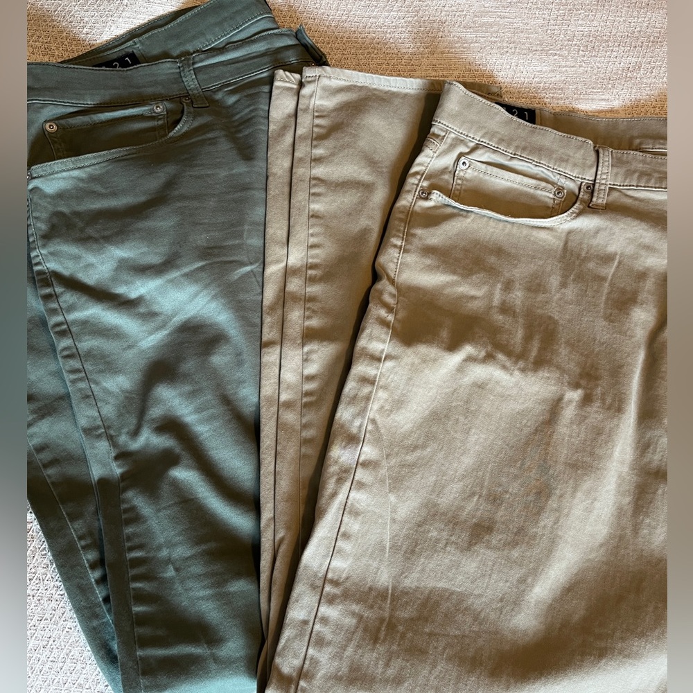 Lucky Brand 121 Straight Chinos